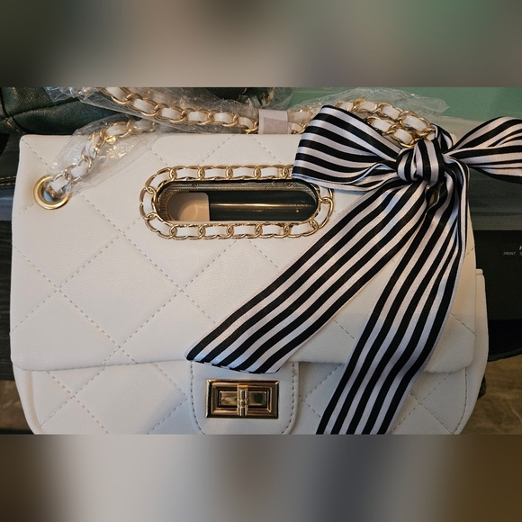 Caleesa Handbags - Caleesa Crossbody Bag